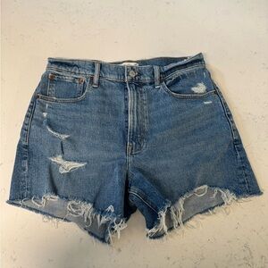 Abercrombie The 4" Mom High Rise Jean Short